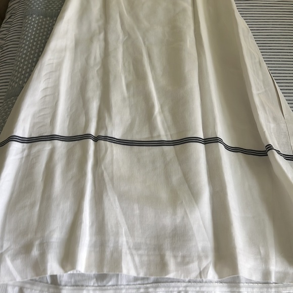 Plus Dress - Picture 2 of 5